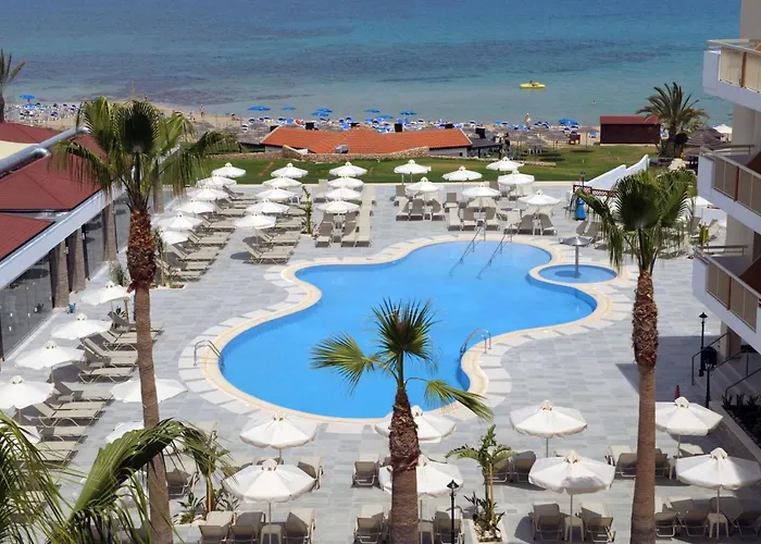 Apartahotel Golden Star 4*