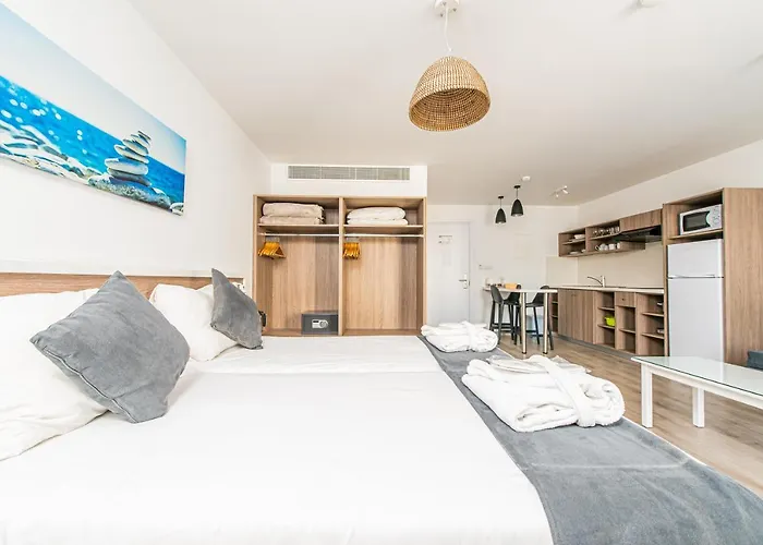 Aparthotel Golden Star